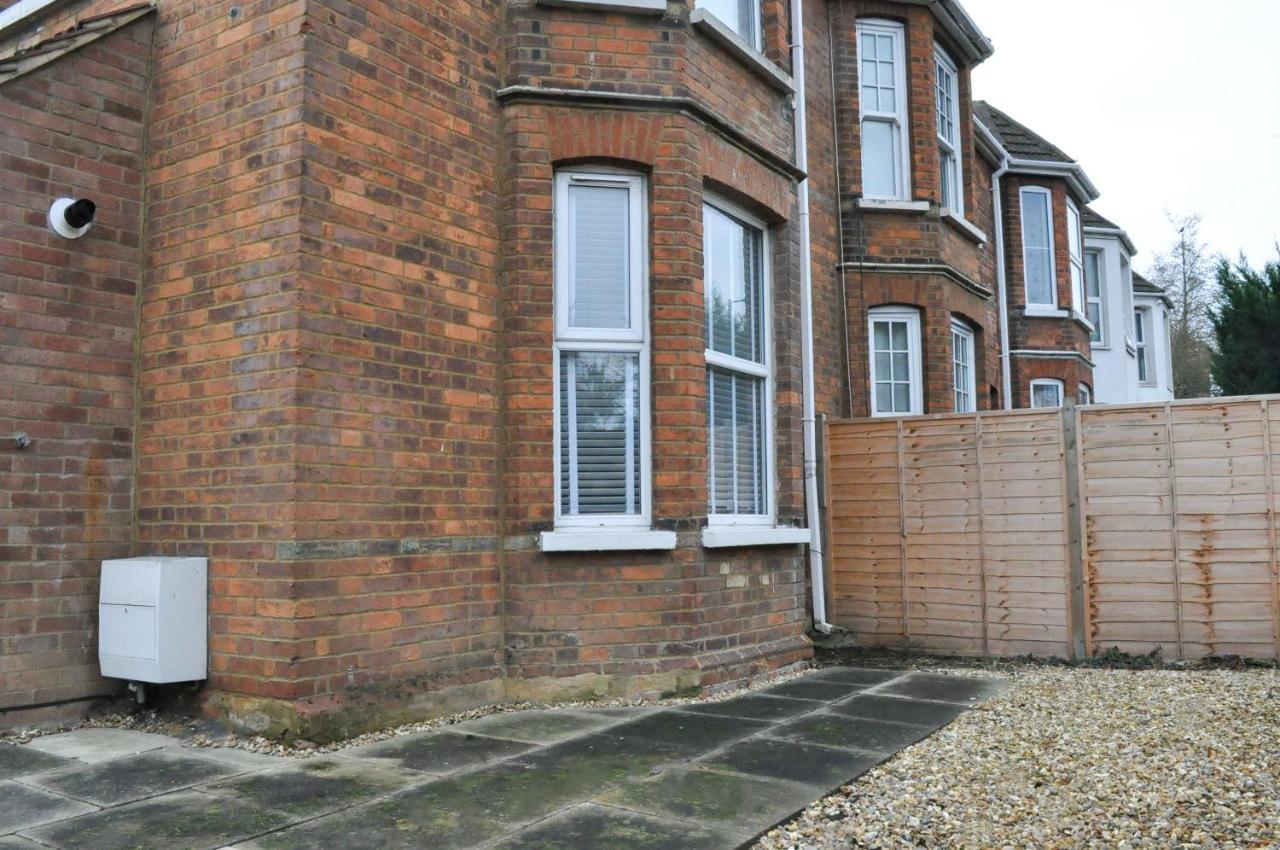 Bedford Rd Apartment Ideal For Hospital & Town Centre Kempston Exteriér fotografie